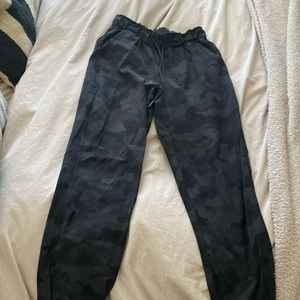 Lulu lemon joggers